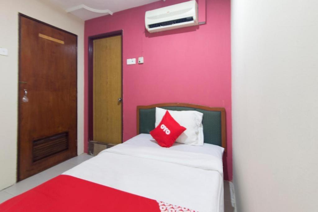 Oyo 44100 Hotel Casavilla Petaling Jaya Exterior foto