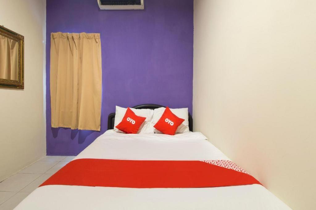 Oyo 44100 Hotel Casavilla Petaling Jaya Exterior foto