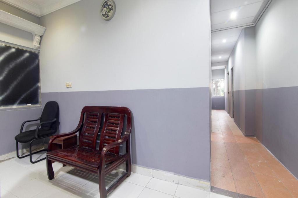 Oyo 44100 Hotel Casavilla Petaling Jaya Exterior foto