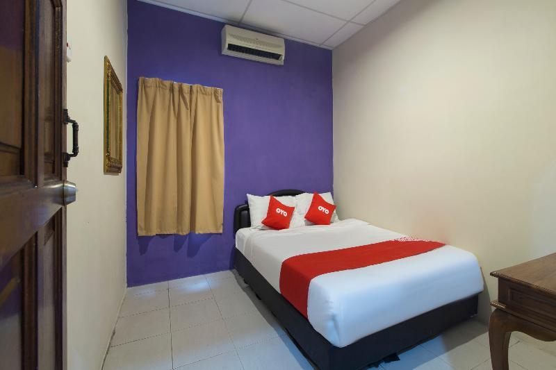Oyo 44100 Hotel Casavilla Petaling Jaya Exterior foto