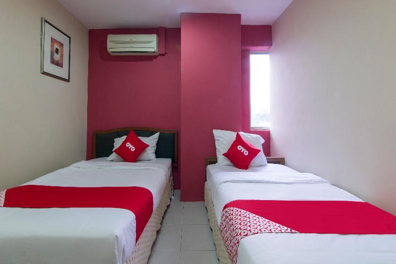Oyo 44100 Hotel Casavilla Petaling Jaya Exterior foto