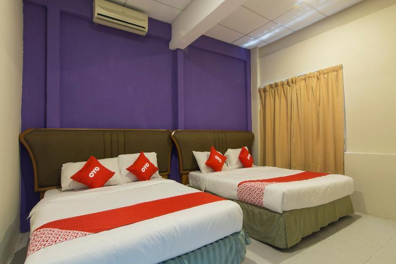 Oyo 44100 Hotel Casavilla Petaling Jaya Exterior foto